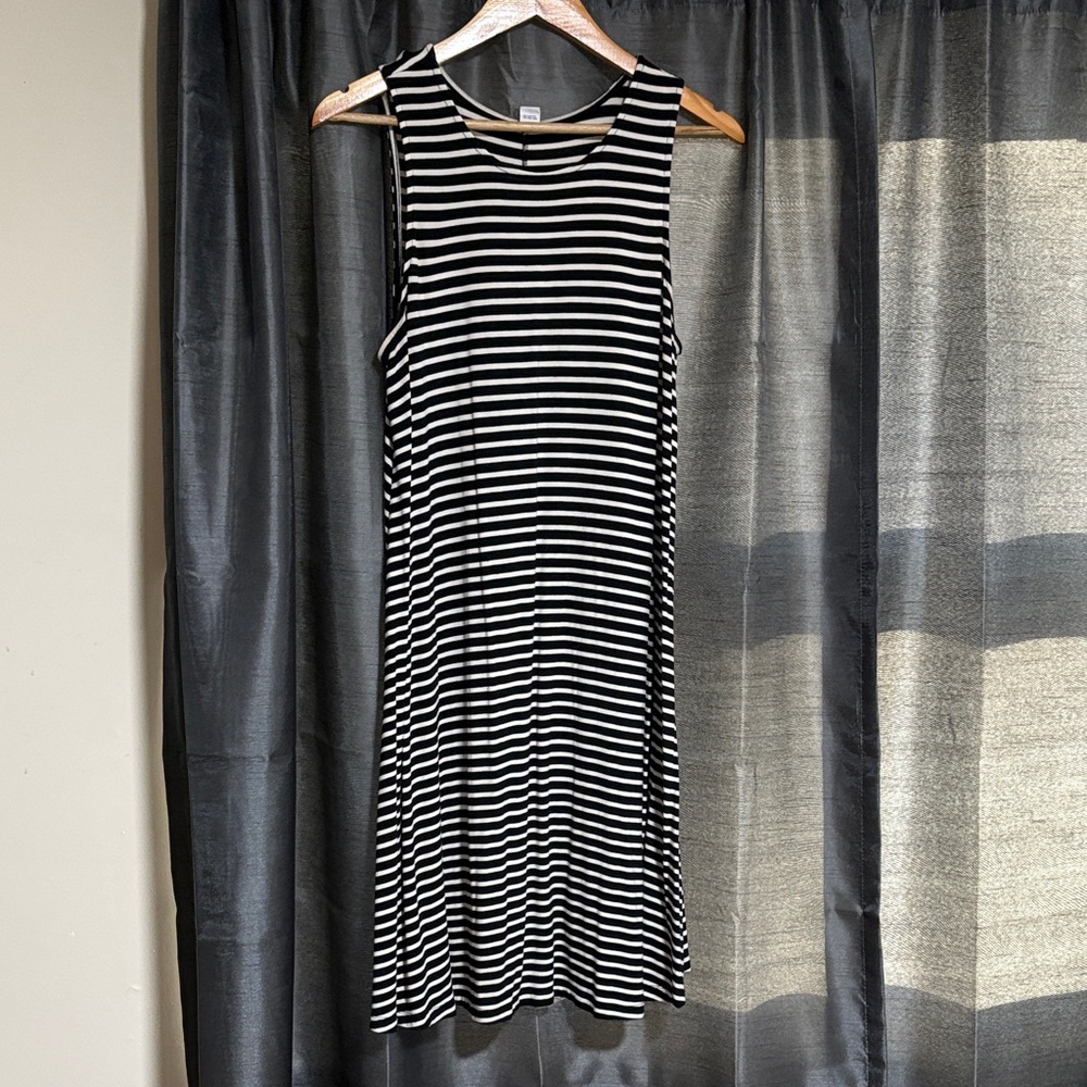 Old Navy Black and White Striped Midi Dress